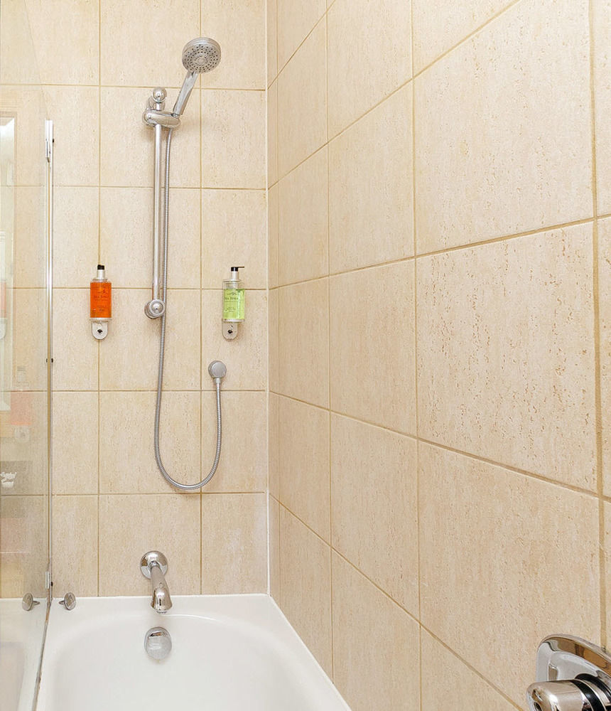 Croft Court Hotel Лондон Экстерьер фото